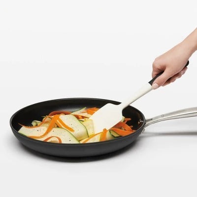 Alternative view of OXO Silicone Spatula: Heat-Resistant, Soft-Grip Handle, Dishwasher-Safe, Flexible For Baking, 11.9″ Length